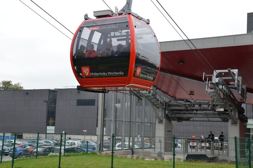 Wrocław: Jeżdżą już dwa wagoniki Polinki (ZDJĘCIA)