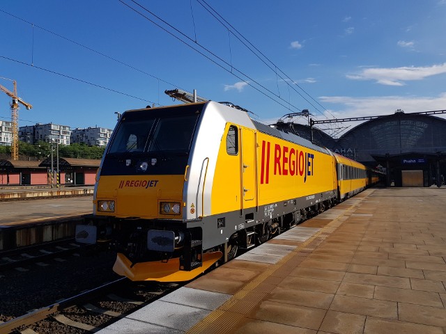 Prawdopodobnie jeszcze w tym roku ruszy połączenie kolejowe RegioJet Przemyśla z Pragą w Czechach.