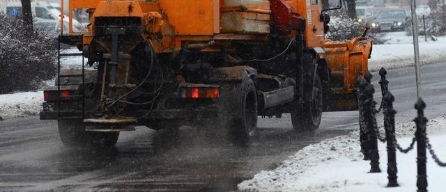 Po południu może być bardzo niebezpiecznie na wielkopolskich drogach - ostrzegają meteorolodzy. Spada temperatura, będzie ślisko!