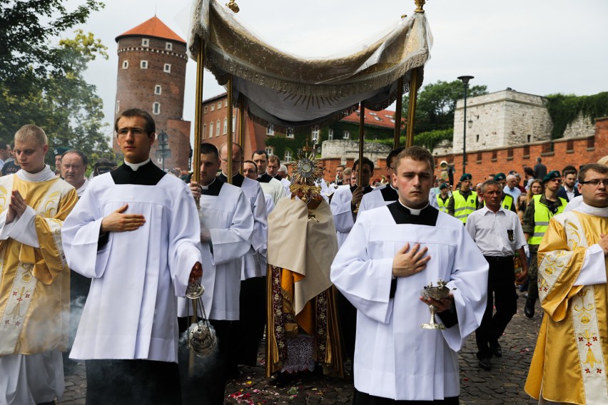 Kraków. Obchody święta Bożego Ciała w mieście i procesja [ZDJĘCIA]