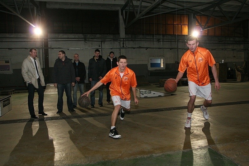 Koszykarze UMKS Kielce na planie klipu filmowego