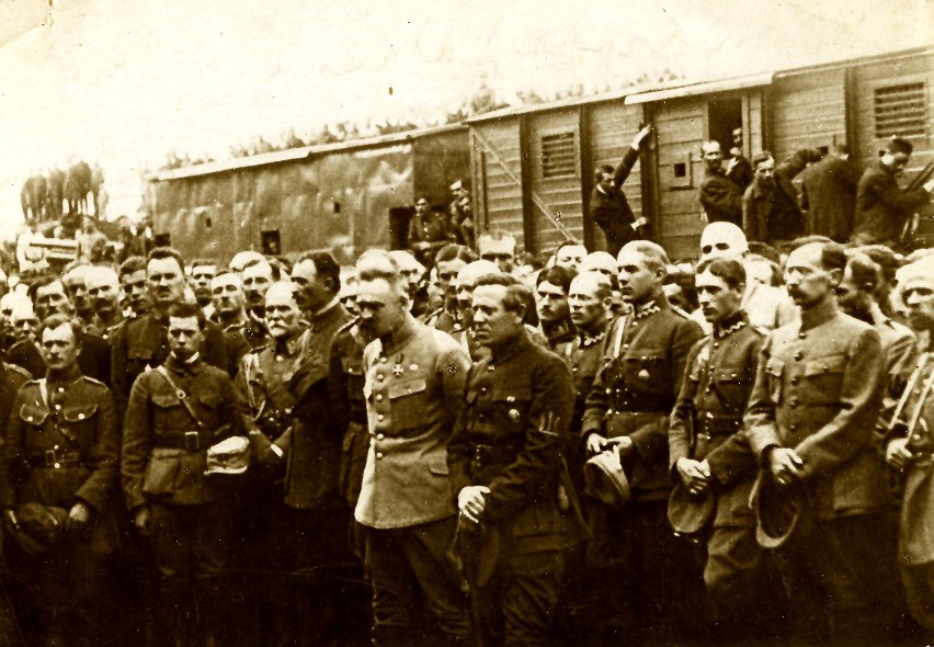 Kijów 1920 rok. W środku J. Piłsudski i S. Petlura