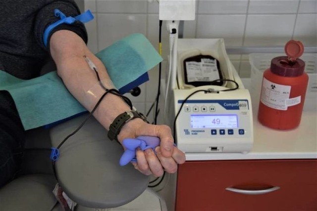 Jak zwykle podczas wakacji, Regionalne Centrum Krwiodawstwa w Białymstoku apeluje o oddawanie krwi. Jej zapasy z każdym dniem są coraz mniejsze.