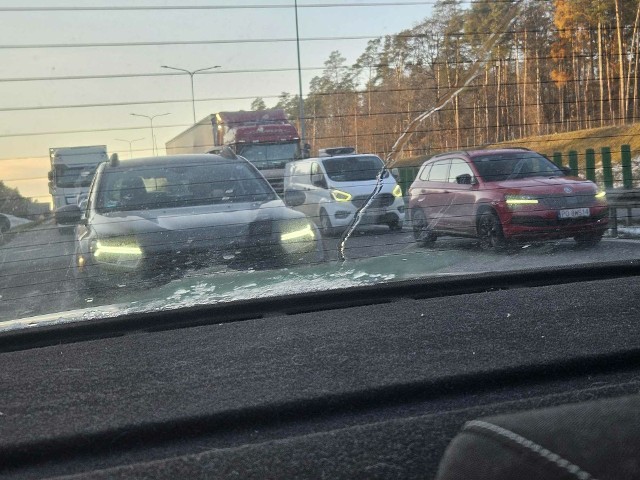 Kierowcy muszą się liczyć z utrudnieniami.