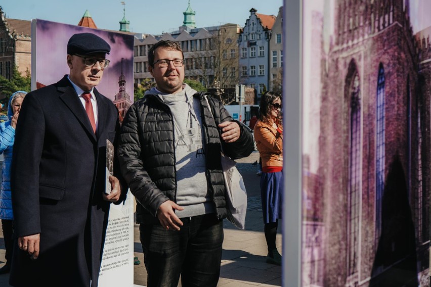 Wystawa pokazująca zniszczenie i odbudowę Gdańska po wojnie otwarta przez IPN