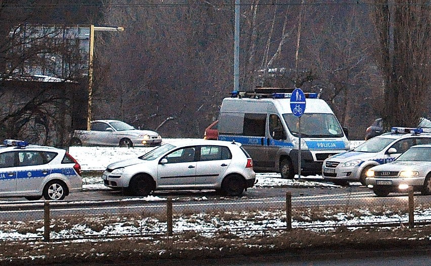 Uwaga kierowcy! Bardzo ślisko na łódzkich jezdniach