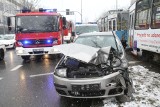 Wypadek na Powstańców Śląskich. Jedna osoba ranna