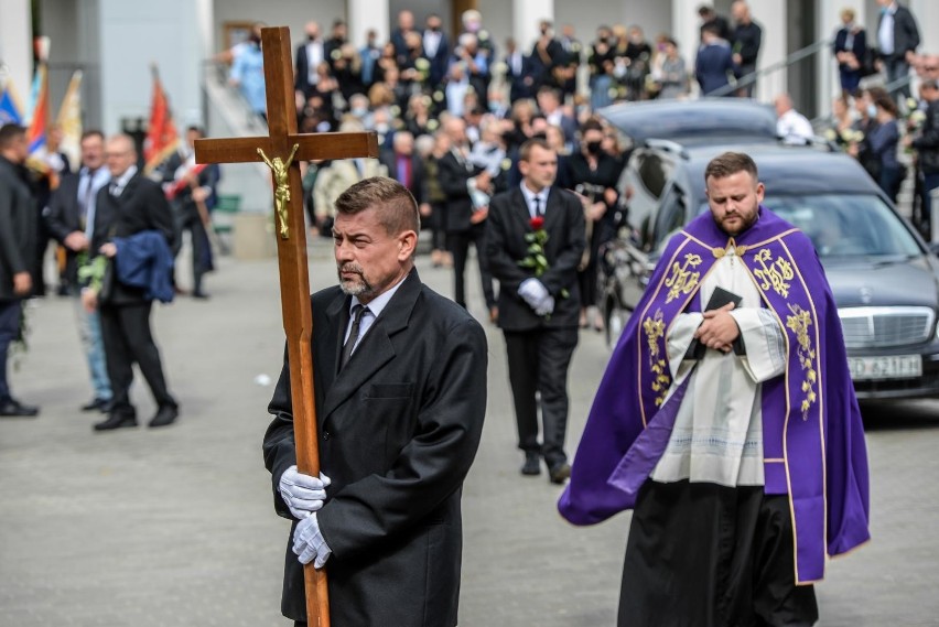 Pożegnanie Tomasza Tomiaka, byłego znakomitego wioślarza,...