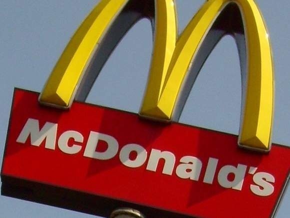 77 tys. zł odszkodowania domaga się klient od sieci McDonald's.