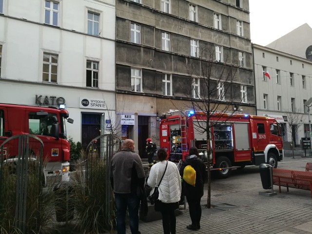 12 listopada doszło do pożaru w budynku na ulicy Mariackiej w Katowicach. Chwile grozy przeżyli nie tylko mieszkańcy, ale i spacerujący głównym deptakiem miasta