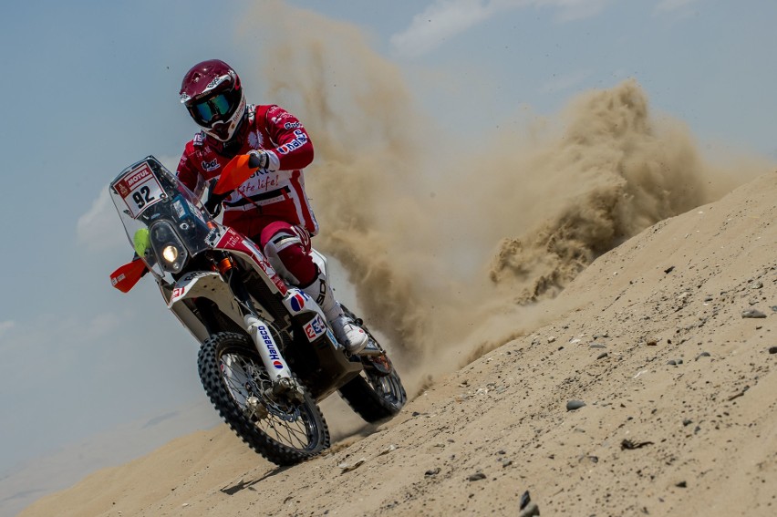 Lubelski motocyklista Kuba Piątek wycofał się z Rajdu Dakar
