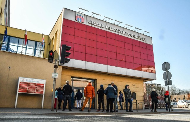 Tak było we wtorek przed Urzędem Miasta Bydgoszczy przy ulicy Grudziądzkiej.