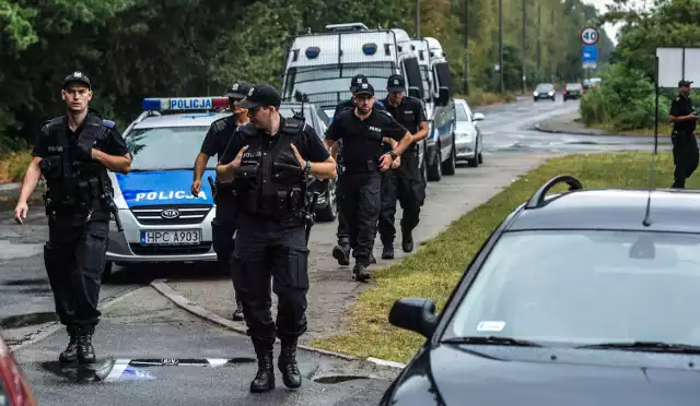 Policja broniła Maktronik przed rzekomym atakiem kilkudziesięciu uzbrojonych ludzi.