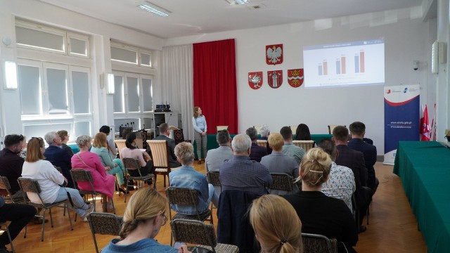 Przedstawicielka Pomorskiej Specjalnej Strefy Ekonomicznej Weronika Leszniewska spotkała się z przedsiębiorcami z powiatu golubsko-dobrzyńskiego oraz przedstawicielami lokalnych samorządów