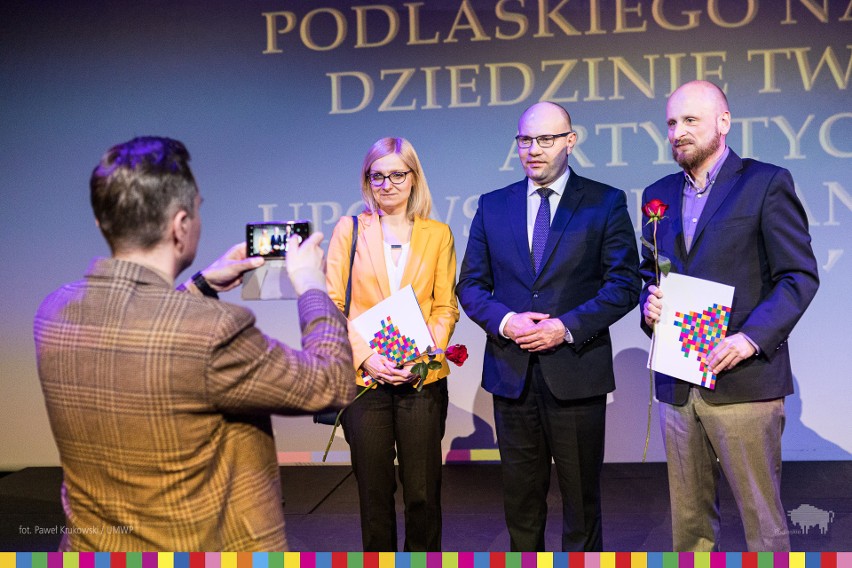45 osób otrzymało stypendia artystyczne marszałka województwa