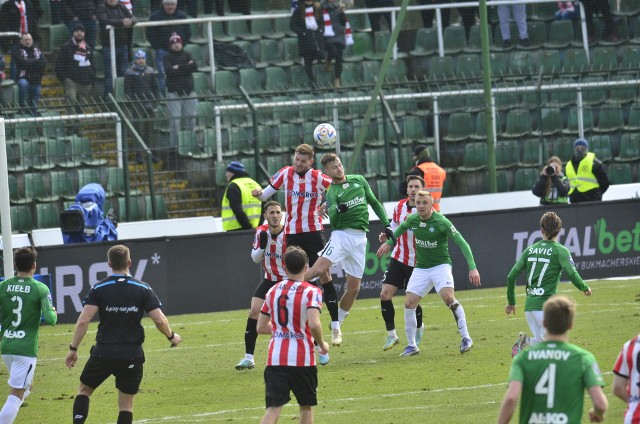 Warta Poznań zremisowała z Cracovią 0:0. To nie był mecz napastnikówZobacz zdjęcia z meczu --->