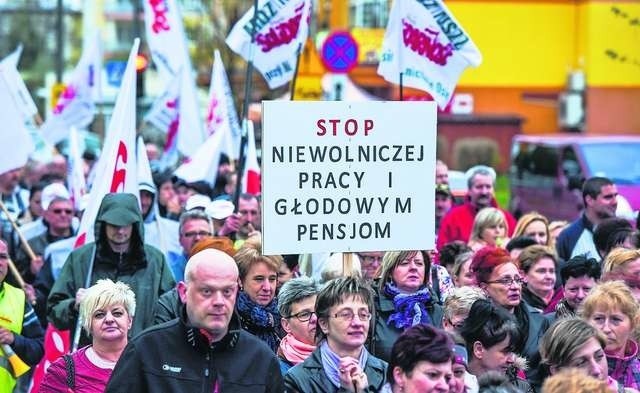 W kwietniu br. związkowcy z „Jurasza” wyszli na ulice, protestując przeciwko przekazywaniu pracowników firmie zewnętrznej. Niestety, bez skutku.