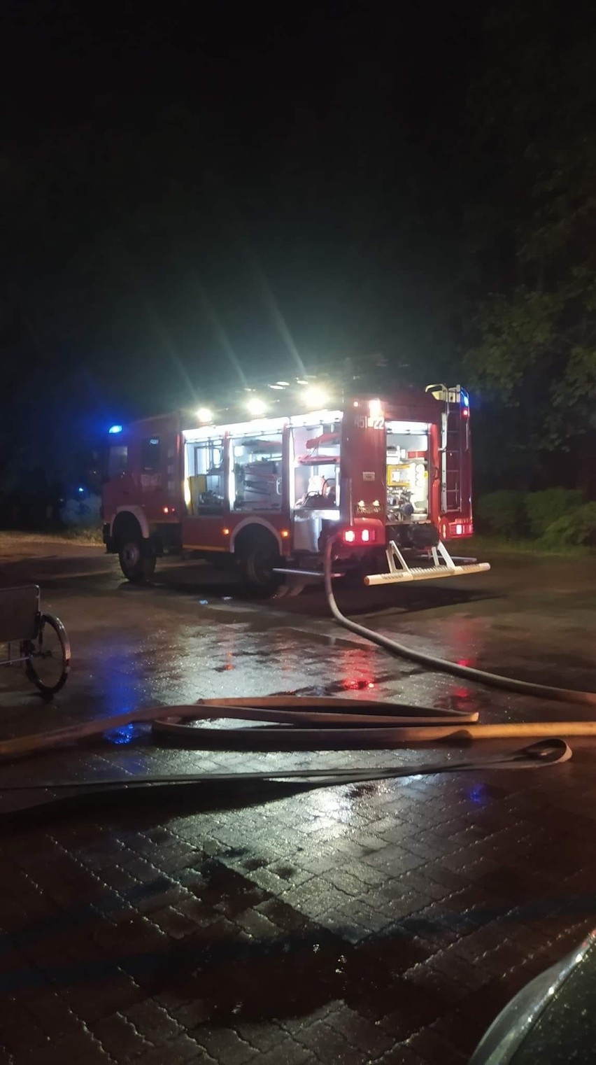 Pożar w domu pomocy społecznej w Lesznowoli w gminie Grójec. Trzy poparzone osoby w szpitalu. Ktoś zaprószył ogień