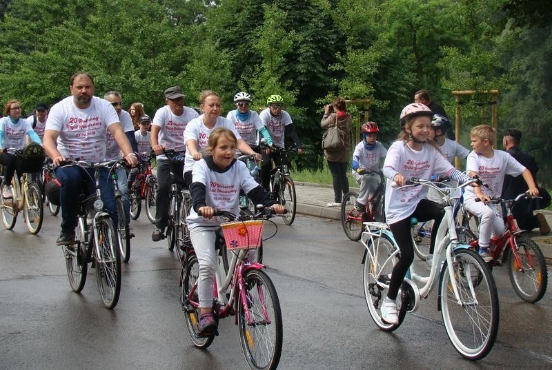 Oświęcim. Rodzinny Rajd Rowerowy po raz 20. Na starcie stanęło ponad 1000 rowerzystów [ZDJĘCIA]