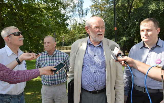 Na zdjęciu od prawej: Jerzy Przystajko, Janusz Wójcik, Kazimierz Duda i Zenon Zawieja.