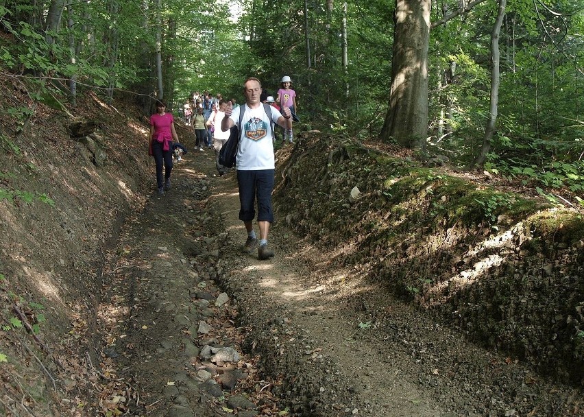 Odkryj Beskid Wyspowy. 1 września tam, gdzie Niedźwiadek toczy swe wody