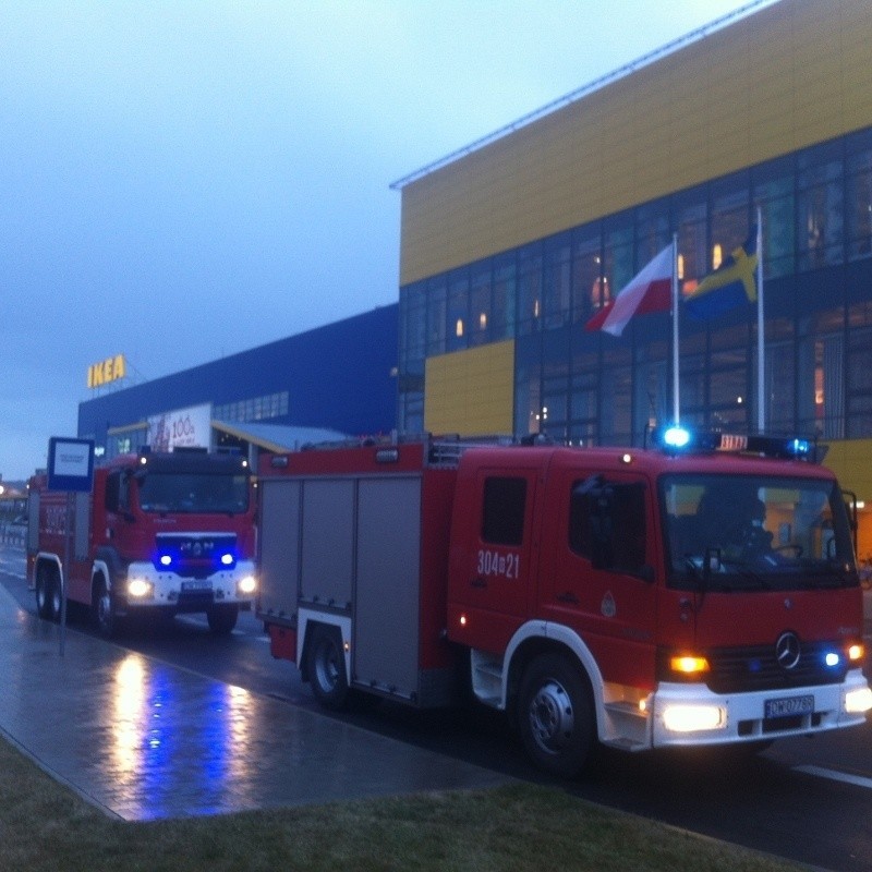 Pożar w nowej Ikei w Bielanach Wrocławskich (ZDJĘCIA)
