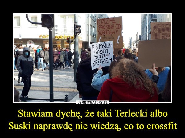 Sytuacja w Polsce jest bardzo napięta, a osoby protestujące...