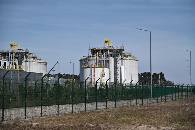 Minister spraw wewnętrznych i administracji Mariusz Kamiński poinformował o zakazie przebywania w okolicach terminala LNG w Świnoujściu.