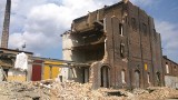 Ruina znika w Białogardzie. To gigantyczny poniemiecki spichlerz