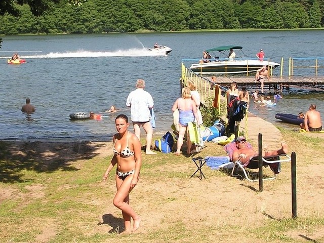 Kąpielisko w Świeszynie jest miejscem chętnie odwiedzanym przez mieszkańców i turystów. 