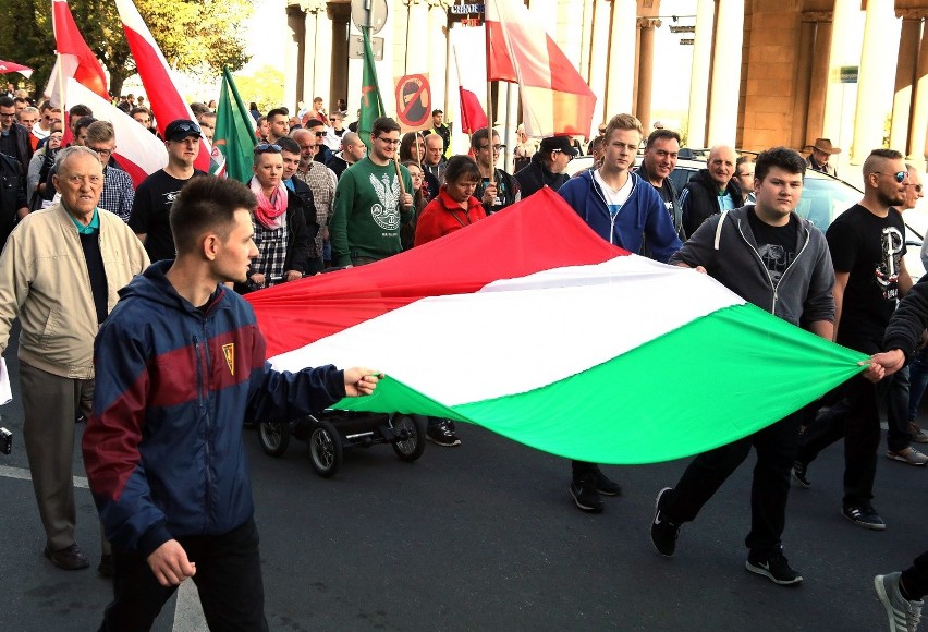 "Szczecin wolny od islamu". Protest przeciw imigrantom [wideo]