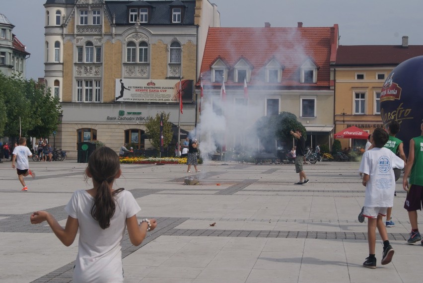 Pszczyna: W sobotę rynek opanowali koszykarze [ZDJĘCIA]