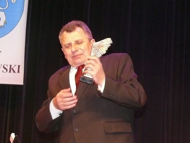 Edmund Kaczmarek, starosta jędrzejowski podczas gali wręczenia "Super Orderu Radości&#8221;.