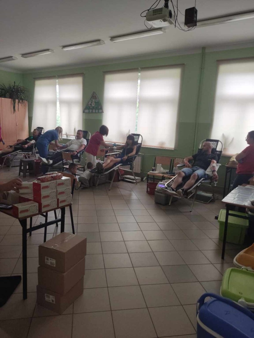 Letnia akcja pod hasłem "Krew Darem Życia" w Sobkowie. Ponad 160 osób oddało prawie 74 litry krwi! Zobaczcie zdjęcia ze zbiórki