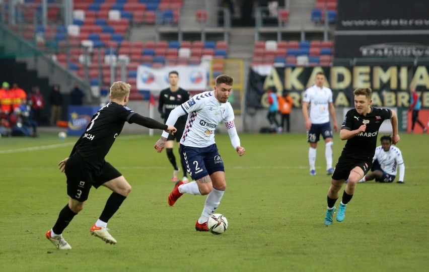 PKO Ekstraklasa. Górnik Zabrze przejechał się po Pasach! Genialny Podolski