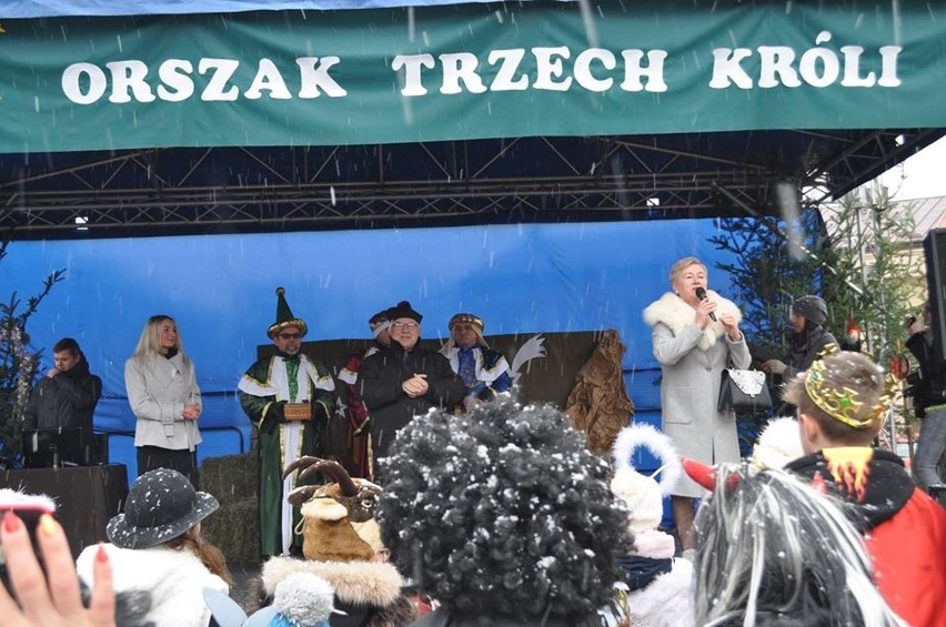Orszak Trzech Króli 2020 w Łopusznie. Setki osób wzięły udział w pięknym widowisku (DUŻO ZDJĘĆ) 