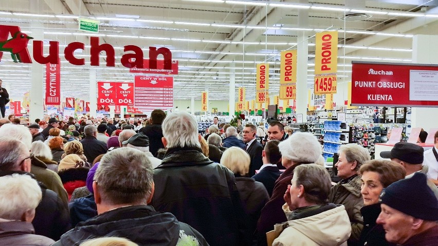 Pierwszy w Łodzi sklep Auchan już otwarty [ZDJĘCIA+FILM]