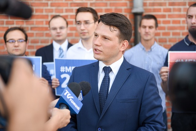 Sławomir Mentzen bez powodzenia startował w wyborach na prezydenta Torunia.