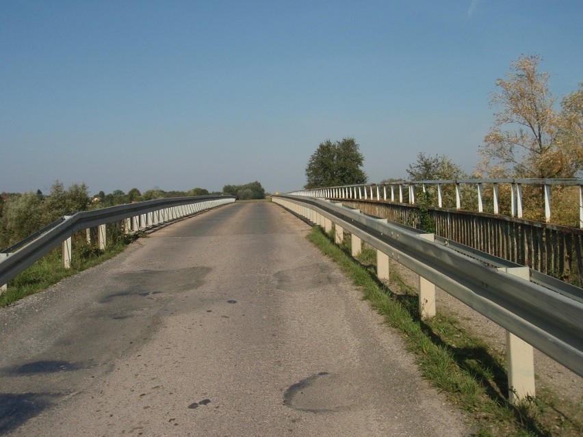 Jeszcze w tym roku ma być gotowy most na rzece Wisznia w...