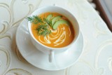 Zdrowe dania dla dzieci: Placuszki kukurydziane i zupa krem z warzyw korzeniowych (PRZEPIS WIDEO)