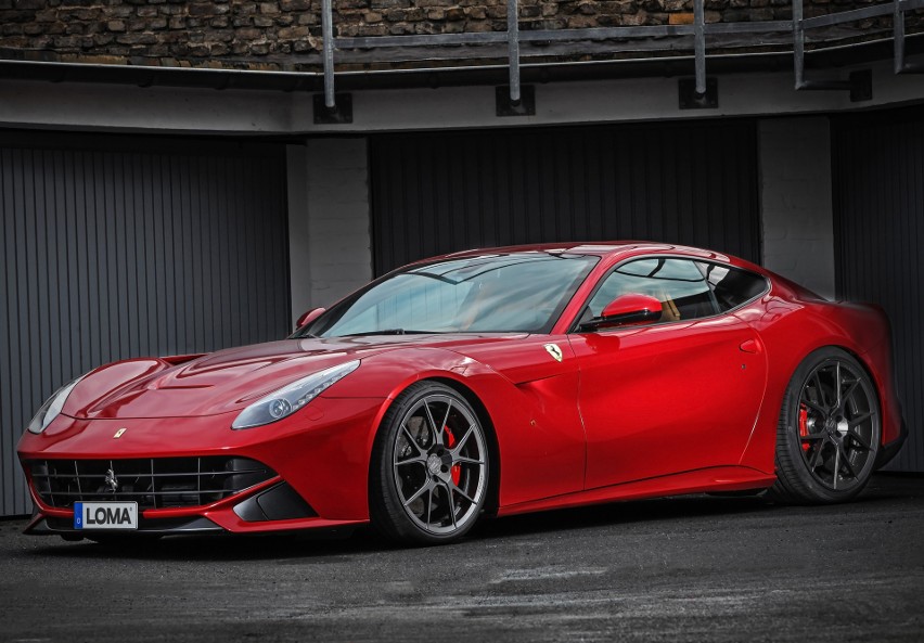 Ferrari F12 Berlinetta...