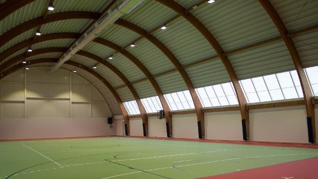 Modernizacja hali sportowej przy Jarochowskiego kosztowała ponad dwa miliony złotych
