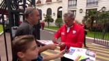 Francuzi docenili Polaków. Przyszli po zdjęcia i autografy od biało-czerwonych