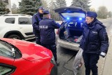 Ważna akcja Caritasu i policji w Poznaniu. Pomogli potrzebującym walczącym ze srogą zimą 