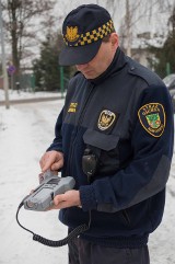 Policjant z kamerą na ramieniu. Nagra każdą interwencję [ZDJĘCIA]