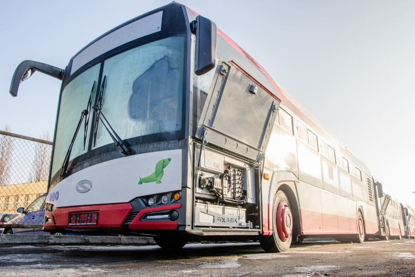Sosnowiec: nowe autobusy już w zajezdni w Zagórzu ZDJĘCIA