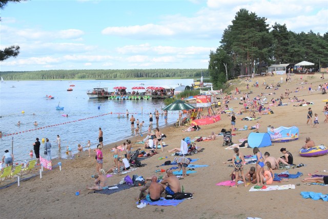 W  ubiegłym roku nawet koronawirus nie wypędził letników z plaży w Pieczyskach