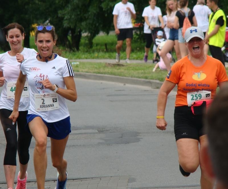 Oświęcim. W biegu ulicznym Tauron Life Festival Oświęcim padł kolejny rekord liczby uczestników [ZDJĘCIA CZ. 2] 