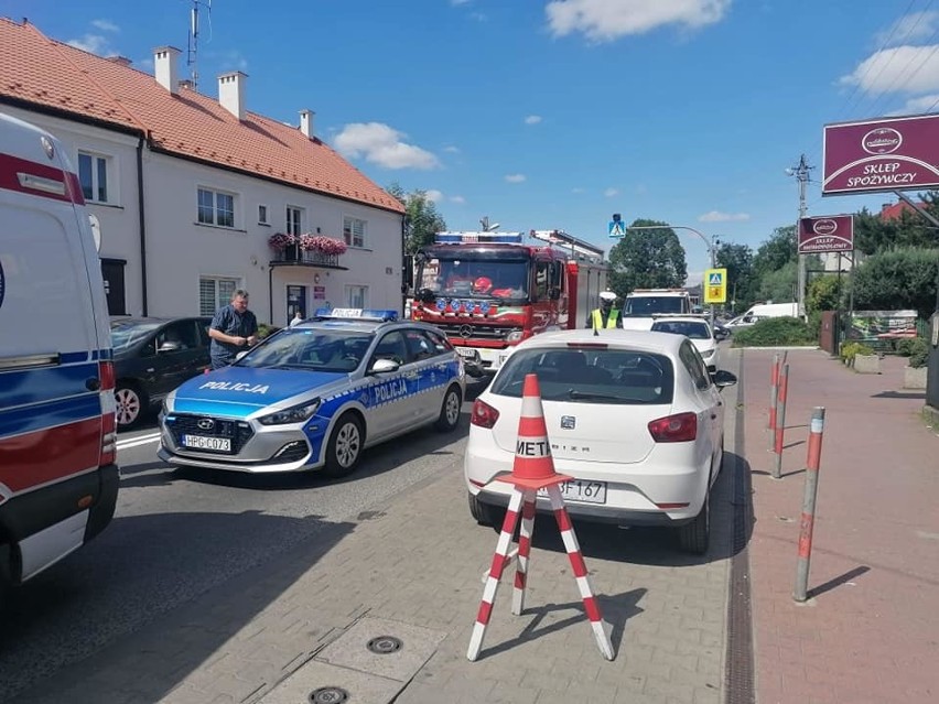 Wypadek w Zielonkach - zderzenie trzech pojazdów na ul....