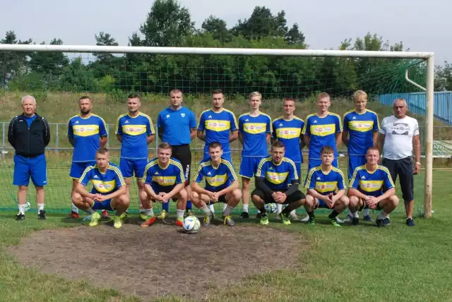 Historyczne zdjęcia Lubrzanki Kajetanów - drużyna przed rozpoczęciem sezonu 2021/22 w Hummel 4 lidze.